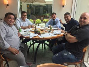Presidente da ACIJA almoÃ§a com o novo Superintendente Municipal de JacarepaguÃ¡ Sr. FlÃ¡vio Caland. 