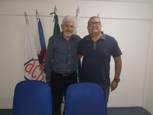Julio Cesar da SuperintendÃªncia de JacarepaguÃ¡ visita Ã  ACIJA. 