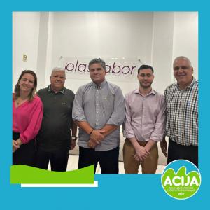 Presidente e Vice-presidente da Acija visitam a empresa Plastlabor 