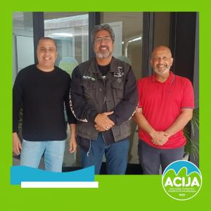  Diretor de Relações Institucionais, Robert Barboza, e o Diretor de Recursos Humanos, Antoniel Bastos, receberam em nossa sede o jornalista Marco Moreira, do Jornal O Dia.  