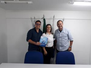 Visita dos representantes da empresa Grupo Contém. 