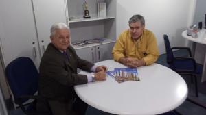 Presidente da ACIJA recebe a visita do Diretor do Jornal Nosso Bairro JacarepaguÃ¡ Sr. Nelson Cardoso. 