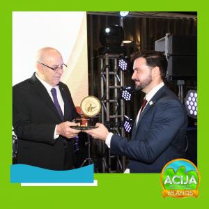Diretores da ACIJA participaram da entrega do Troféu Líder Empresarial-Empreendedor 2024 da ACIBARRA. 