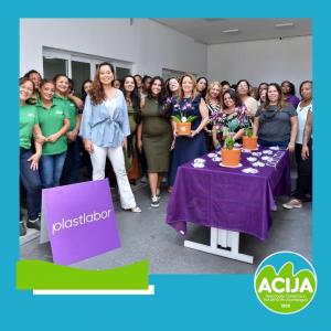 A Diretora da ACIJA Mulher, Renata Takeda almoçou na Plastlabor com Vice-Presidente Elen Garcia, em uma celebração ao Dia das Mães. 