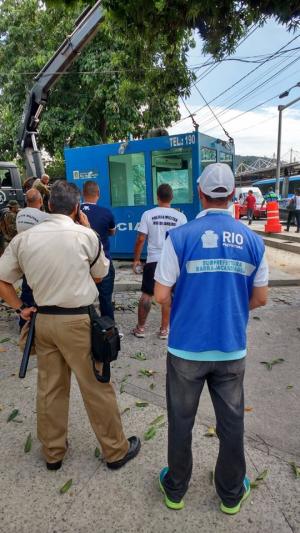 InstalaÃ§Ã£o da Cabine blindada na PraÃ§a Seca. 