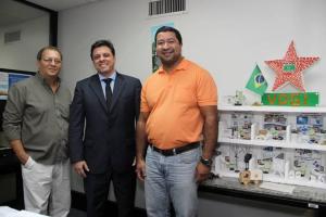 Presidente da ACIJA visita Farmanguinhos, unidade da FundaÃ§Ã£o Oswaldo Cruz. 