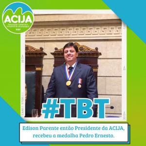 TBT ACIJA - Edison Parente recebeu a medalha Pedro Ernesto 